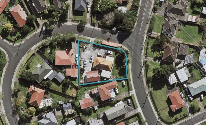 41 Harwood Crescent, Otara, Auckland - Carousel 1