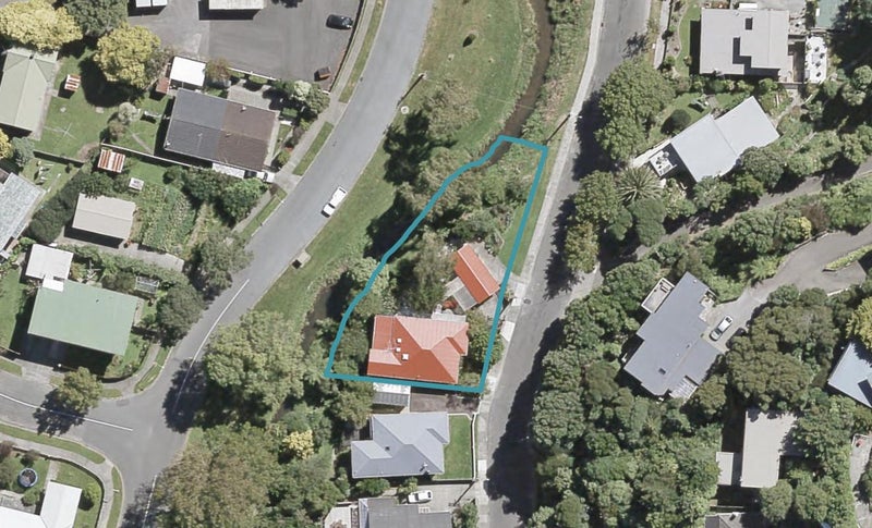 22 Parnell Street, Fairfield, Lower Hutt - Carousel 1