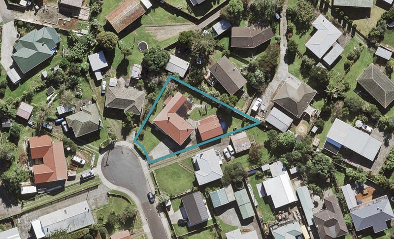 5 Derrett Place, Mangere Bridge, Auckland - Carousel 1