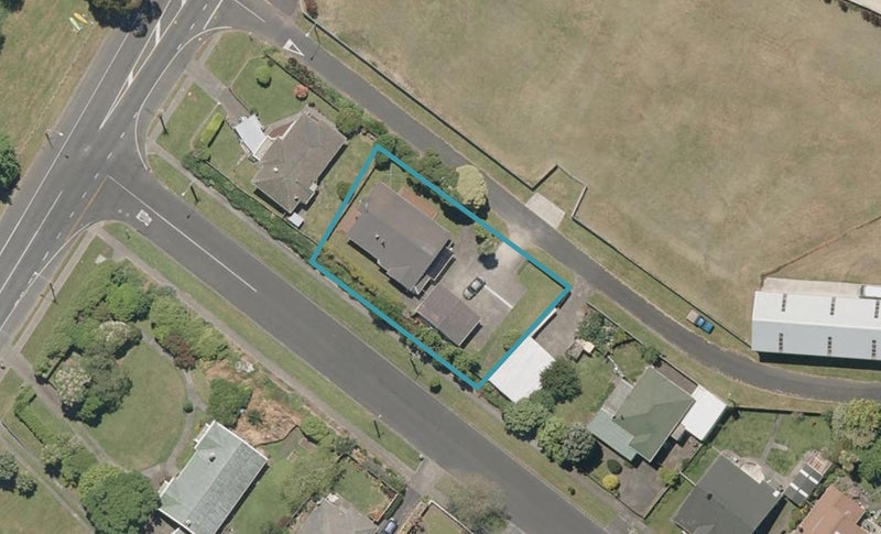 1 Pehi Street, Whanganui East, Whanganui - Carousel 1