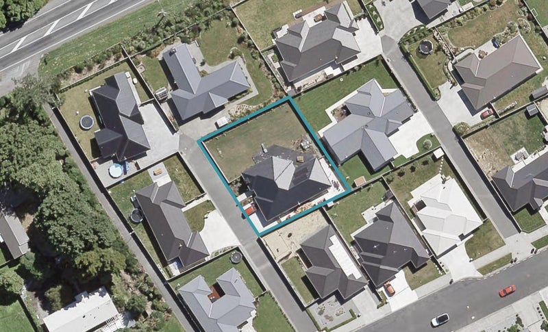 14A Sunstone Crescent, Brown Owl, Upper Hutt - Carousel 1