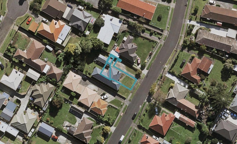 2/18 Alexander Avenue, Papatoetoe, Auckland - Carousel 1