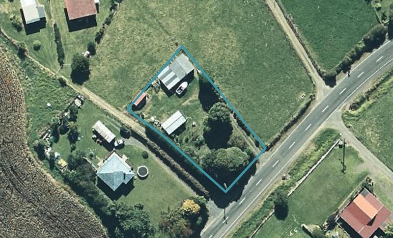6677 State Highway 35, Te Kaha, Opotiki - Carousel 1