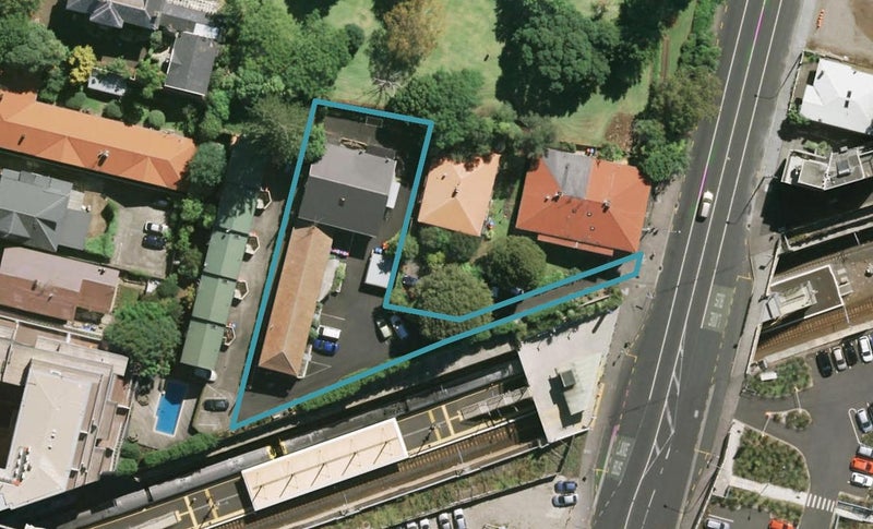 1/2 Outhwaite Lane, Newmarket, Auckland - Carousel 1