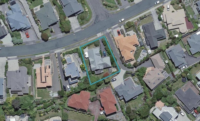 13 Derry Hill, Churton Park, Wellington - Carousel 1