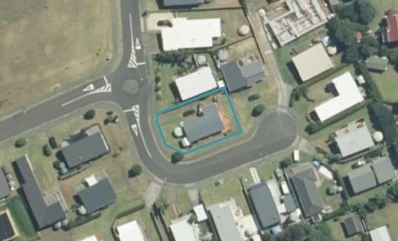 21 Dolphin Drive, Whiritoa, Waihi - Carousel 1