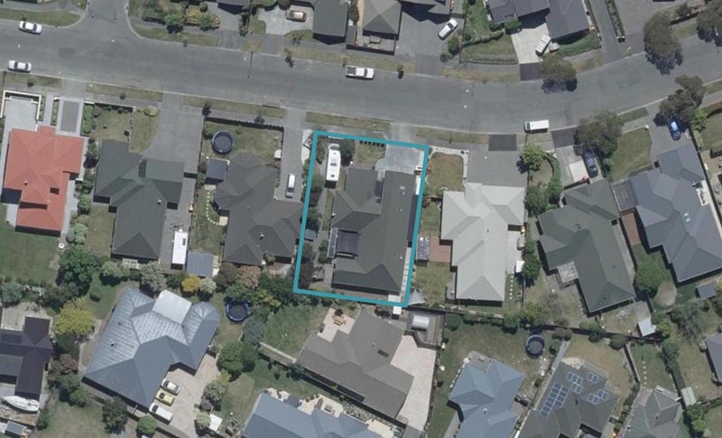 12 Forest Drive, Parklands, Christchurch - Carousel 1