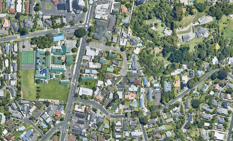 25 Claremont Terrace, Otumoetai, Tauranga - Carousel 1