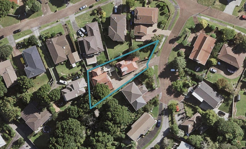 1/3 Spruce Place, Totara Heights, Auckland - Carousel 1