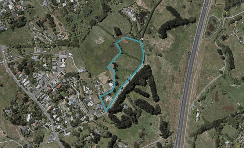 39 Tieko Street, Otaihanga, Paraparaumu - Carousel 1