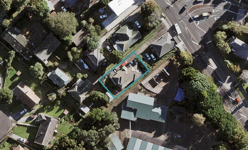 111A Richardson Road, Mount Albert, Auckland - Carousel 1