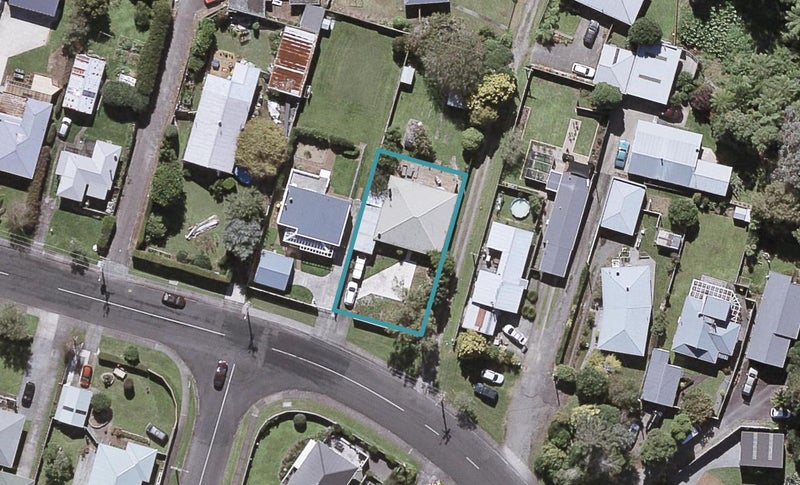 253 Huatoki Street, Upper Vogeltown, New Plymouth - Carousel 1
