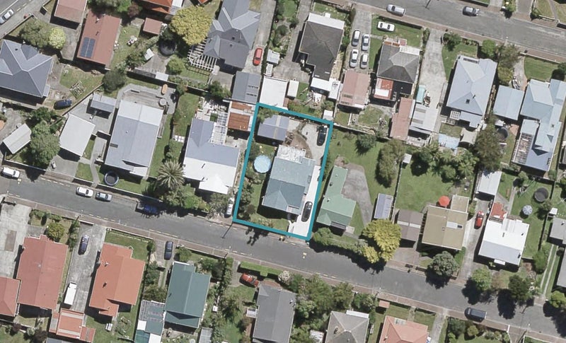 7 Valentine Street, Alicetown, Lower Hutt - Carousel 1