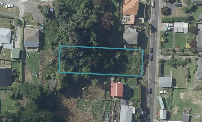 15 Prosser Street, Green Island, Dunedin - Carousel 1
