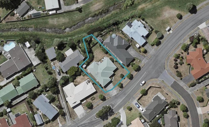 9 Murray Court, Paraparaumu Beach, Paraparaumu - Carousel 1