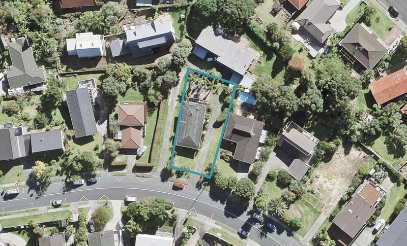63 Sartors Avenue, Browns Bay, Auckland - Carousel 1