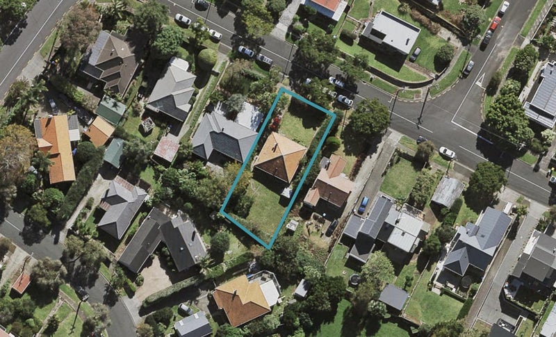 64 Waiohua Road, Greenlane, Auckland - Carousel 1