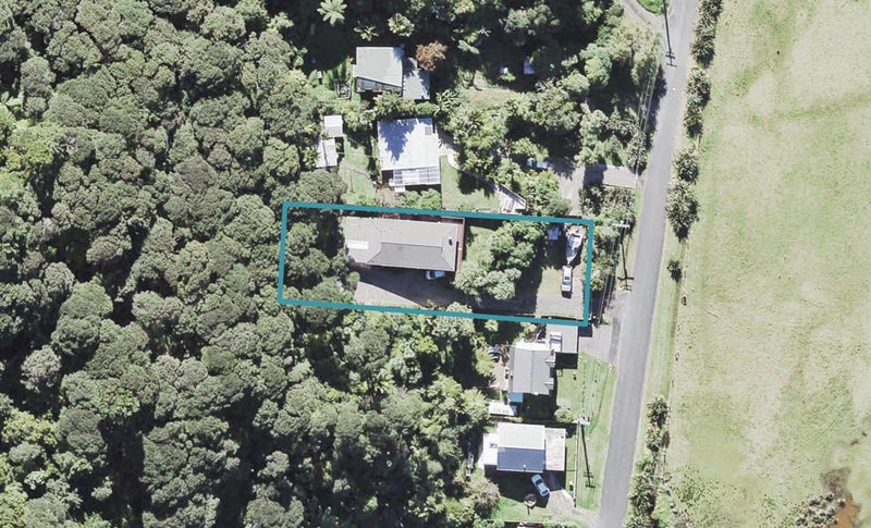 17 Huia Dam Road, Huia, Auckland - Carousel 1