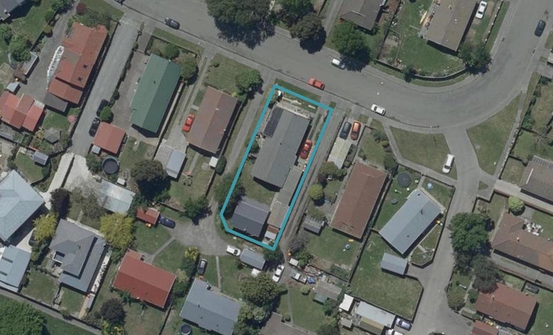 49 Pensacola Crescent, Broomfield, Christchurch - Carousel 1