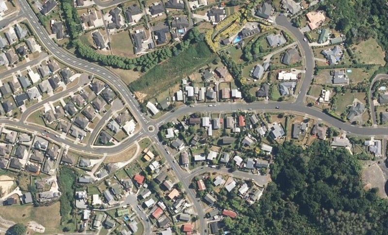 6 Mount Marua Drive, Timberlea, Upper Hutt - Carousel 1