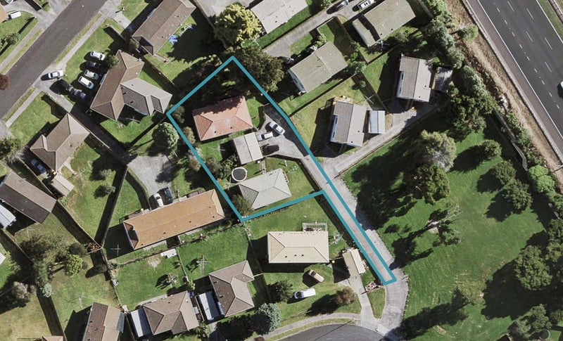 18A Azalea Place, Wiri, Auckland - Carousel 1