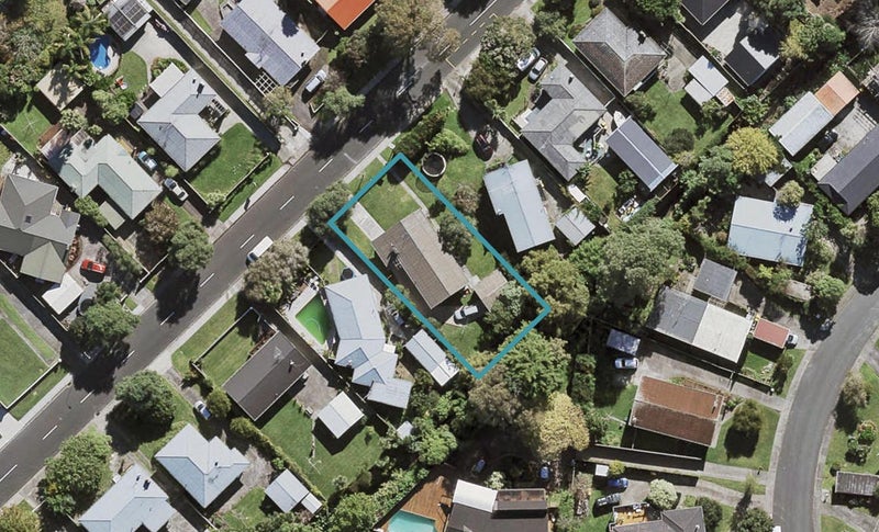 17 Sylvia Road, Hillcrest, Auckland - Carousel 1