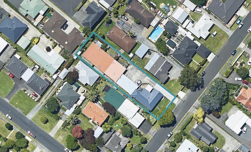 2/13 Alexander Street, Tauranga South, Tauranga - Carousel 1