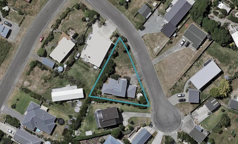 5 Sylvia Way, Te Horo Beach, Ōtaki - Carousel 1