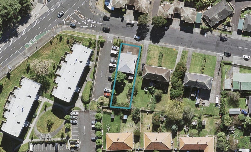 86 Tuarangi Road, Grey Lynn, Auckland - Carousel 1