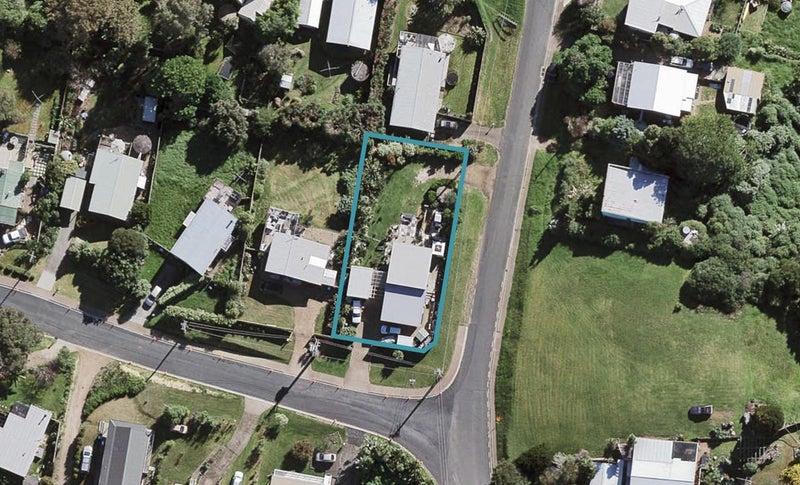 20 Waitai Road, Ostend, Waiheke Island - Carousel 1