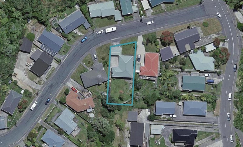 5 Cotswold Crescent, Newlands, Wellington - Carousel 1