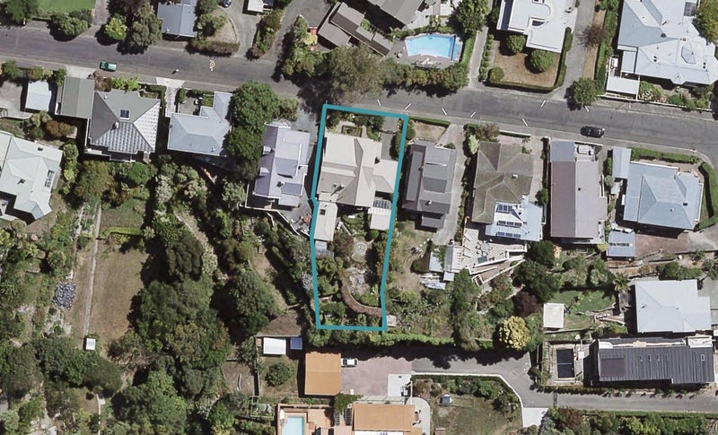 10 Lighthouse Road, Bluff Hill, Napier - Carousel 1