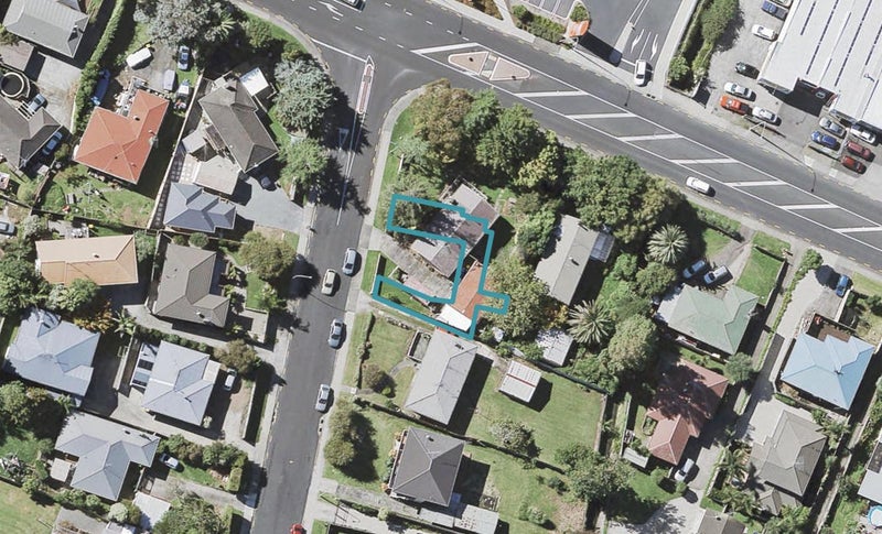 2B Wood Avenue, Howick, Auckland - Carousel 1