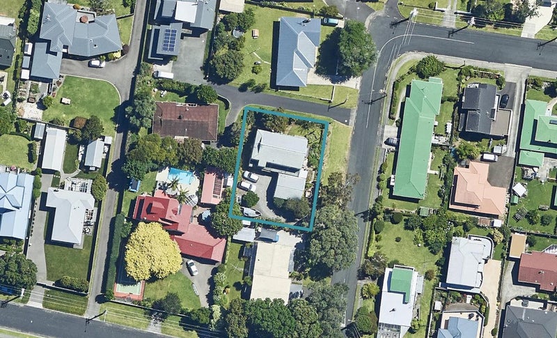 61 Lemon Grove Avenue, Otumoetai, Tauranga - Carousel 1