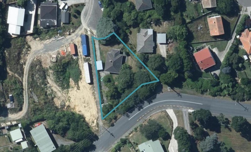 25 Jackson Terrace, Ranui, Porirua - Carousel 1