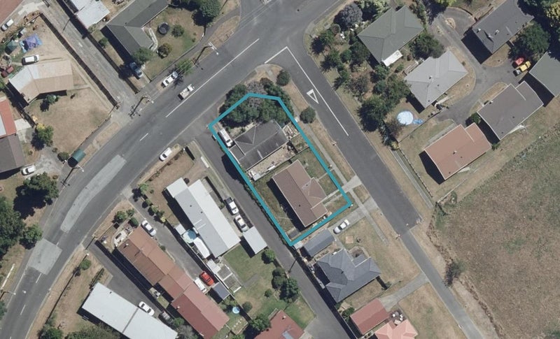 1B Plateau Drive, Fitzroy, Hamilton - Carousel 1