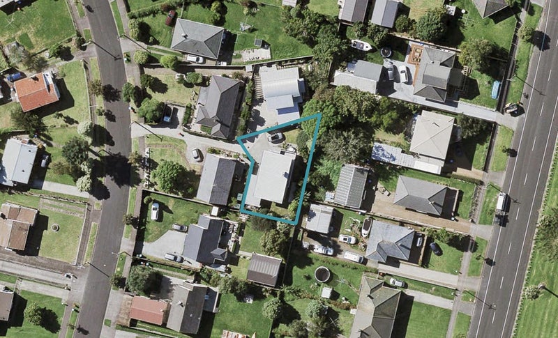 6B Pirangi Street, Point England, Auckland - Carousel 1