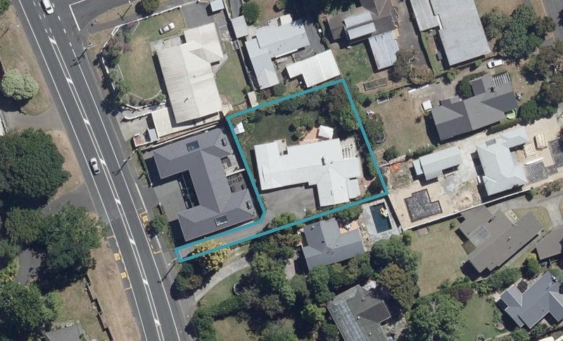 930 River Road, Queenwood, Hamilton - Carousel 1