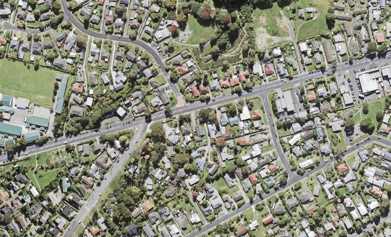 2/94 Godley Road, Green Bay, Auckland - Carousel 1