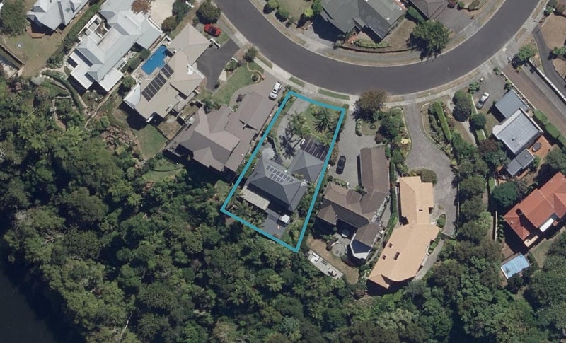 29 Munro Place, Flagstaff, Hamilton - Carousel 1