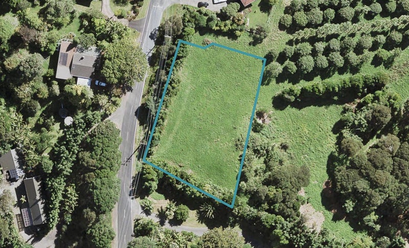 78 Parker Road, Oratia, Auckland - Carousel 1