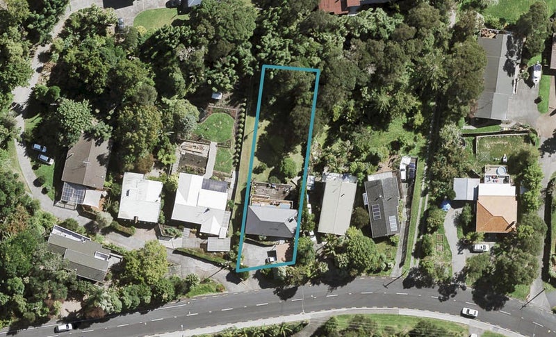 193A Godley Road, Titirangi, Auckland - Carousel 1