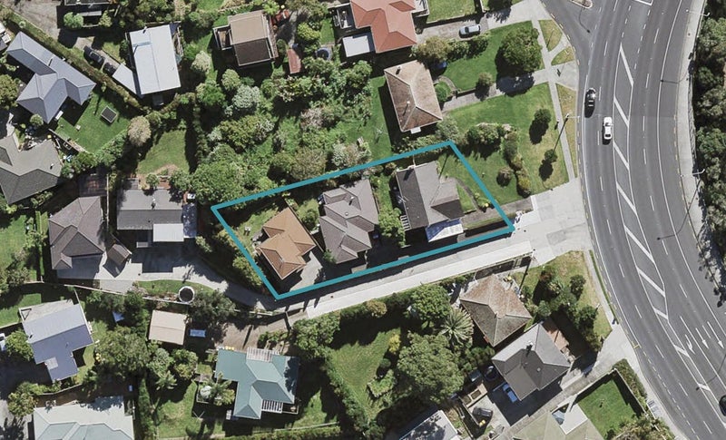 2/516 Glenfield Road, Bayview, Auckland - Carousel 1