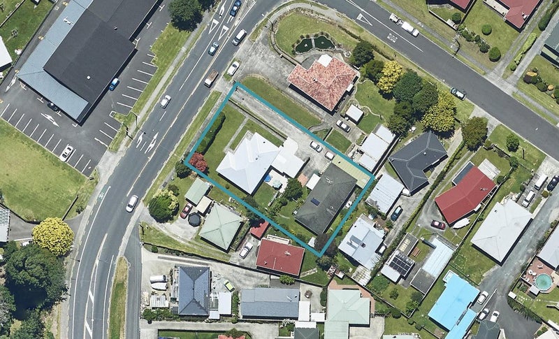 4 Oropi Road, Greerton, Tauranga - Carousel 1