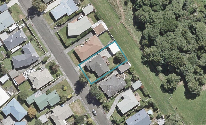 20 Whirinaki Crescent, Heretaunga, Upper Hutt - Carousel 1