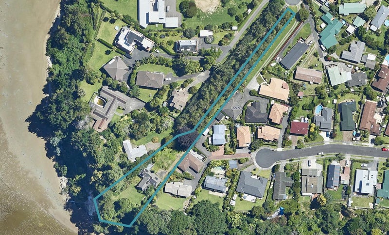 9 Kings Avenue, Matua, Tauranga - Carousel 1