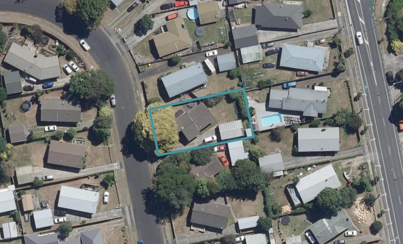 30 Elmwood Crescent, Pukete, Hamilton - Carousel 1