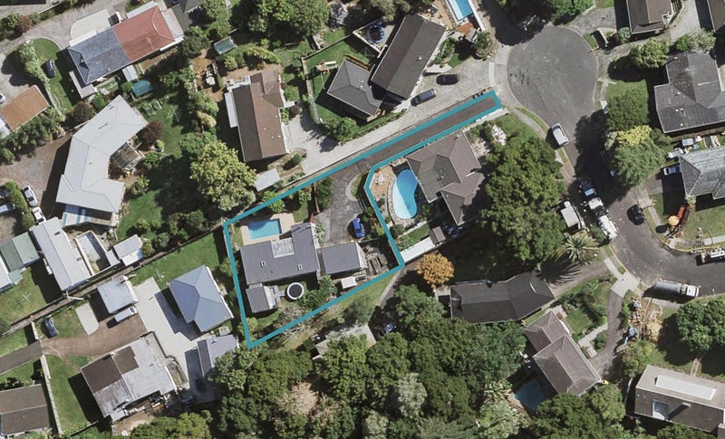 20 Freshney Place, Hillpark, Auckland - Carousel 1
