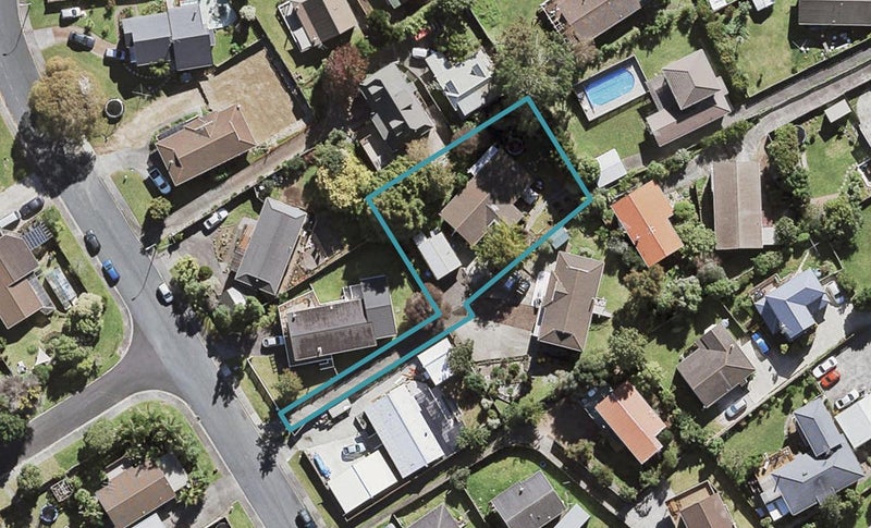 39 Hale Crescent, Bayview, Auckland - Carousel 1