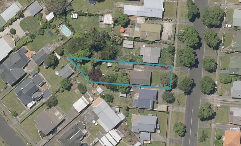 5 Poutini Street, Whanganui East, Whanganui - Carousel 1